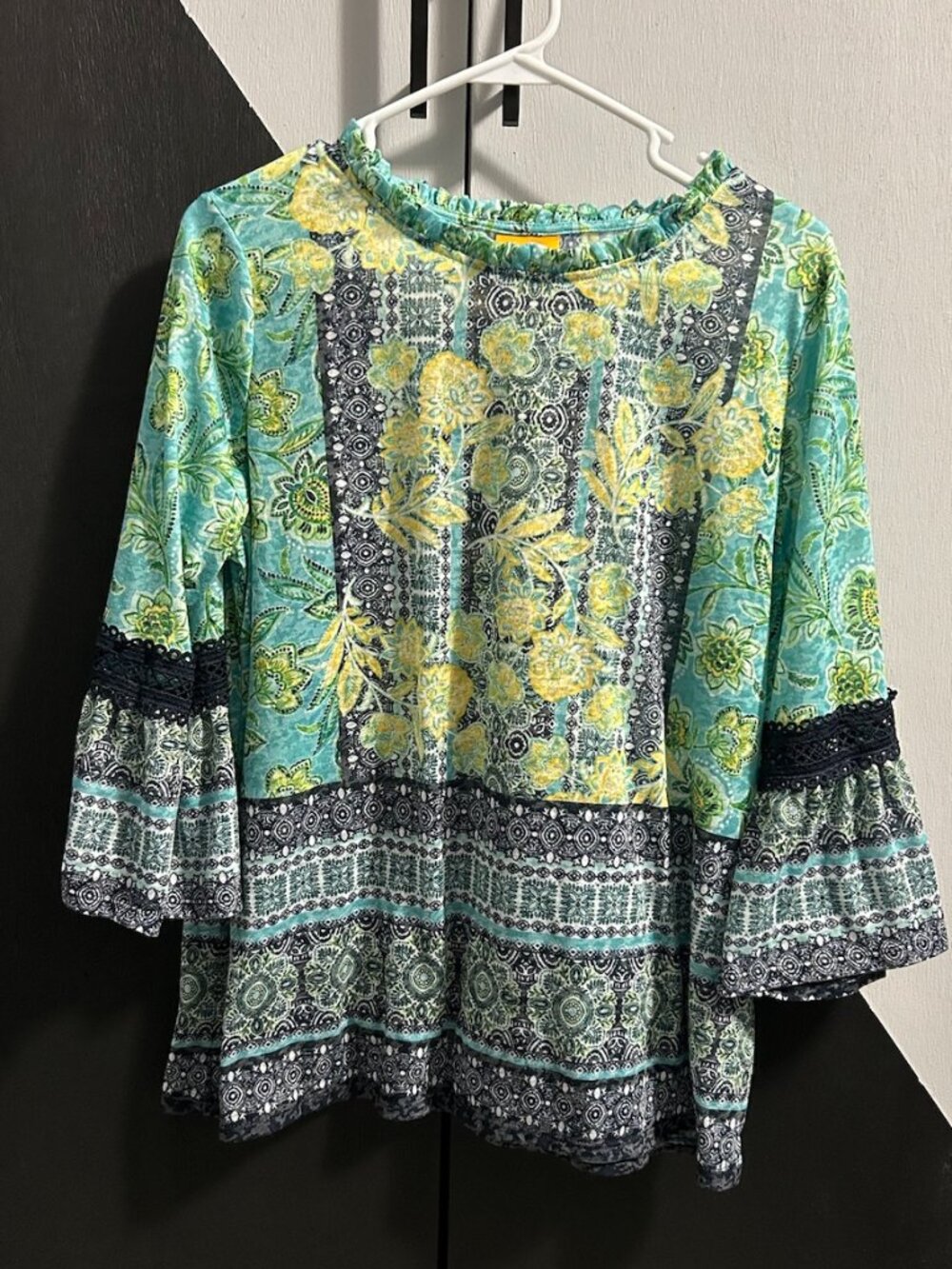 Ruby Rd. Boho Floral Medallion 3/4 Flounce Sleeve Top Women's Size L